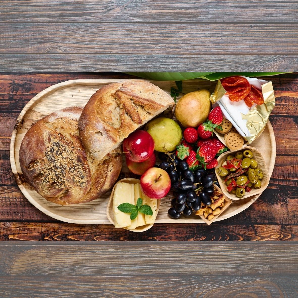 56 x 30cm Palm Leaf Large Oval Platters